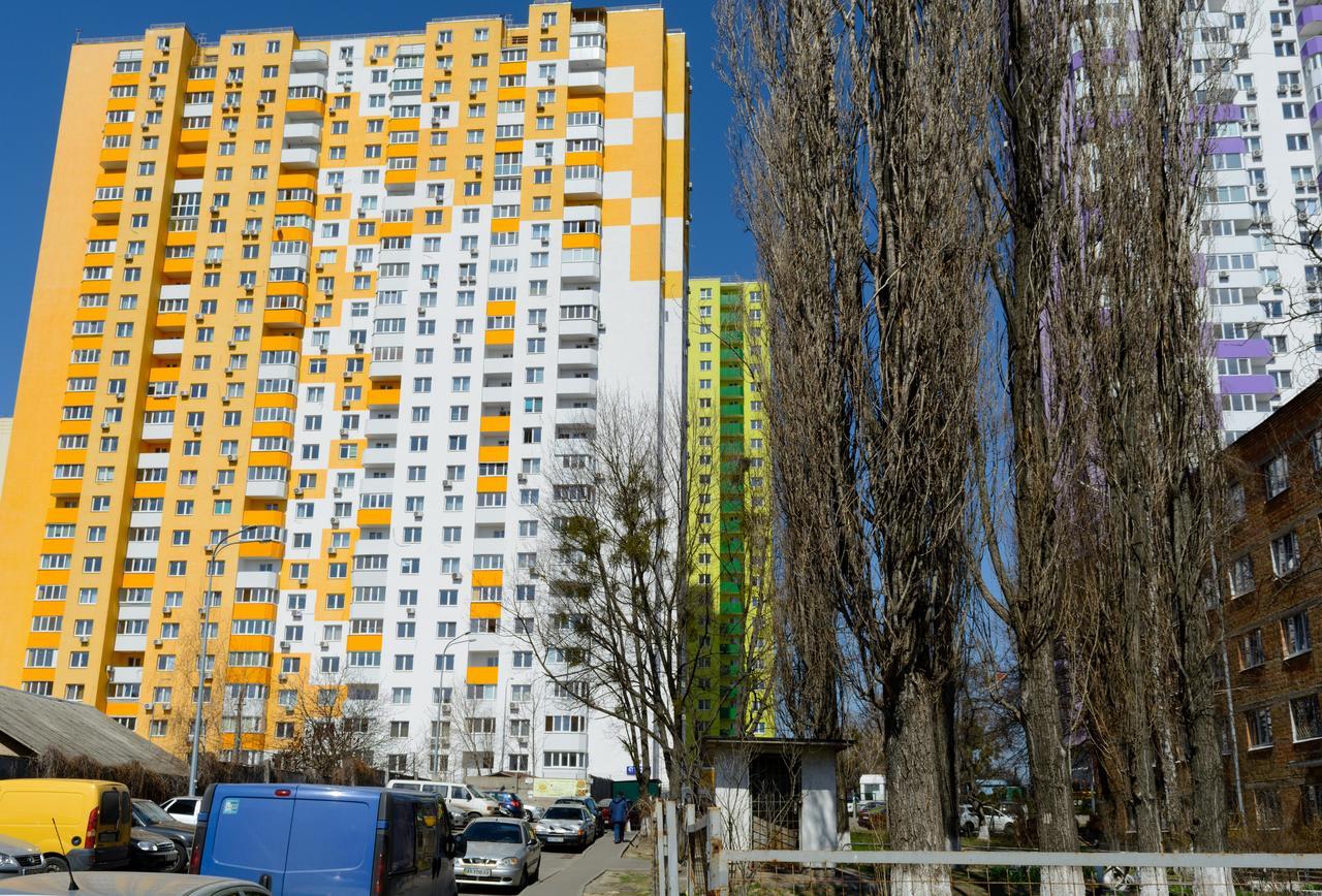 Modern Studio Apartments Kyiv Exterior photo